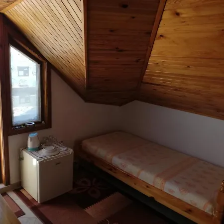 Guest house Къща Коминеви